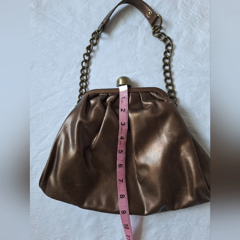 Chic Brown Shoulder Bag